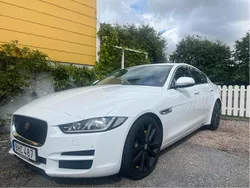 Vit Begagnad 2016 Jaguar XE Sedan | 140 000 kr (Bra pris)