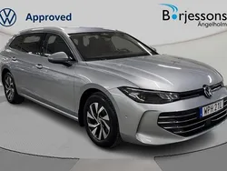 Silver Begagnad 2024 VW Passat Business Kombi | 349 000 kr (Marknadspris)