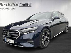 Mörkblå (blå) Begagnad 2024 Mercedes E300 Exclusive Kombi | 699 900 kr (Bra pris)