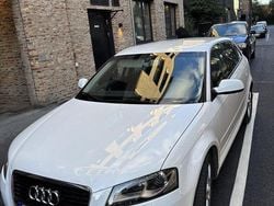 Vit Begagnad 2013 Audi A3 Sportback Attraction Halvkombi | 75 000 kr (Marknadspris)