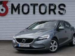 Grå Begagnad 2020 Volvo V40 Kombi | 189 900 kr (Marknadspris)