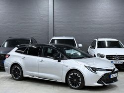 Silver (silver metallic) Begagnad 2020 Toyota Corolla Hybrid Sport Kombi | 269 900 kr (Marknadspris)