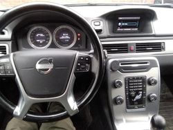 Grå Begagnad 2012 Volvo V70 Momentum Kombi | 60 000 kr (Marknadspris)