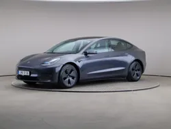 Grå Begagnad 2022 Tesla Model 3 Long Range Sedan | 329 000 kr (Marknadspris)
