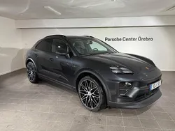 Grå Begagnad 2024 Porsche Macan SUV | 919 000 kr (Superpris)