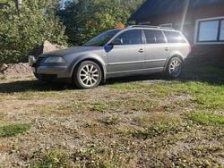Grå Begagnad 2002 VW Passat Highline Kombi | 10 000 kr (Bra pris)