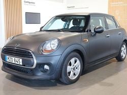 Svart Begagnad 2016 Mini ONE Pepper Halvkombi | 104 800 kr (Marknadspris)
