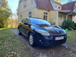Svart Begagnad 2011 Renault Mégane III Halvkombi | 45 000 kr (Marknadspris)