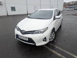 Begagnad 2014 Toyota Auris Halvkombi | 95 000 kr (Superpris)