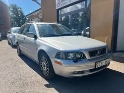 Ljusgrå Begagnad 2002 Volvo V40 Kombi | 34 900 kr (Marknadspris)