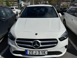 Vit Begagnad 2021 Mercedes B250e Minibuss | 280 000 kr (Superpris)