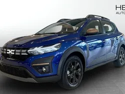 Blå (blue) Ny 2025 Dacia Sandero Extreme Halvkombi | 256 200 kr (Lite dyr)