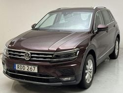Mörkröd Begagnad 2018 VW Tiguan Executive SUV | 169 000 kr (Bra pris)