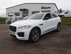Vit Begagnad 2017 Jaguar F-Pace R-Sport SUV | 296 000 kr