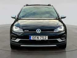 Svart Begagnad 2017 VW Golf Alltrack Kombi | 159 000 kr (Bra pris)