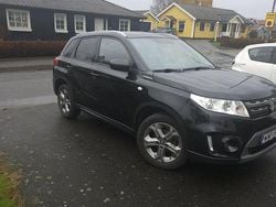 Svart Begagnad 2018 Suzuki Vitara SUV | 139 000 kr (Marknadspris)