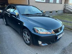 Lexus IS220d