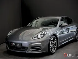 Grå Begagnad 2014 Porsche Panamera 4S Sedan | 379 900 kr