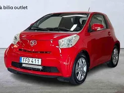 Röd Begagnad 2010 Toyota iQ Halvkombi | 54 900 kr (Superpris)
