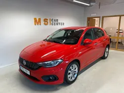 Röd Begagnad 2018 Fiat Tipo Halvkombi | 114 800 kr (Marknadspris)