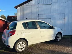 Vit Begagnad 2013 Renault Clio R.S. Halvkombi | 27 500 kr (Bra pris)