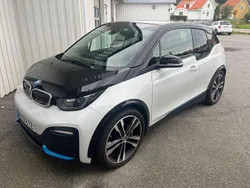 Vit Begagnad 2022 BMW i3 Comfort Edition Halvkombi | 249 000 kr (Bra pris)