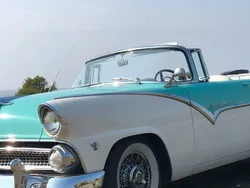 Flerfärgad Begagnad 1955 Ford Fairlane Cab | 435 000 kr