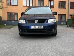 Blå Begagnad 2008 VW Caddy Maxi Life Life Minibuss | 55 000 kr
