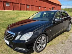 Svart Begagnad 2009 Mercedes E350 Sedan | 139 000 kr