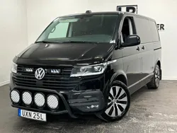 Svart Begagnad 2023 VW T6.1 Highline Van | 749 900 kr