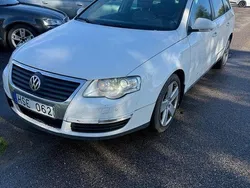 Vit Begagnad 2009 VW Passat Sportline Kombi | 12 500 kr (Superpris)