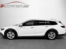 Vit Begagnad 2018 Opel Insignia Country Tourer Kombi | 239 000 kr (Marknadspris)