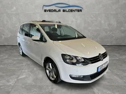 Vit Begagnad 2015 VW Sharan Minibuss | 179 900 kr (Superpris)