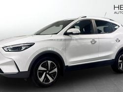 Vit (white) Begagnad 2022 MG ZS Comfort Sedan | 229 900 kr (Marknadspris)
