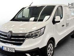 Vit (white) Ny 2025 Renault Trafic Van | 514 750 kr (Dyr)