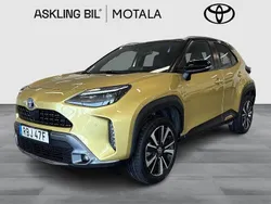 Gul Begagnad 2022 Toyota Yaris Cross Edition SUV | 279 000 kr (Marknadspris)