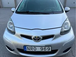 Silver Begagnad 2009 Toyota Aygo Halvkombi | 29 900 kr