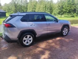 Silver Begagnad 2019 Toyota RAV4 Hybrid Active SUV | 295 000 kr (Bra pris)