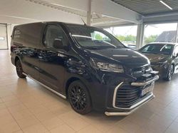Svart Begagnad 2025 Toyota Proace Van | 499 900 kr