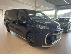 Svart Begagnad 2025 Toyota Proace Van | 499 900 kr