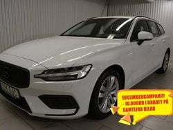 Vit Begagnad 2020 Volvo V60 Momentum Kombi | 234 000 kr (Superpris)