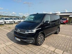 Svart Begagnad 2020 VW T6.1 Highline Van | 729 900 kr