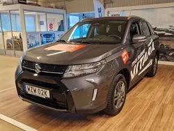 Grå Ny 2024 Suzuki Vitara SUV | 349 900 kr (Lite dyr)