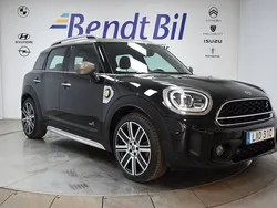 Svart Begagnad 2021 Mini Cooper Countryman SUV | 326 400 kr (Marknadspris)