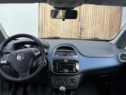 Vit Begagnad 2010 Fiat Punto Evo Dynamic Halvkombi | 38 000 kr