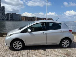 Silver Begagnad 2012 Toyota Yaris Active Halvkombi | 57 000 kr (Marknadspris)