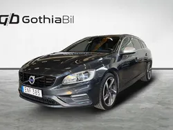Grå Begagnad 2015 Volvo V60 R-Design Kombi | 149 900 kr (Dyr)