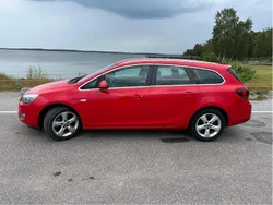 Röd Begagnad 2011 Opel Astra Enjoy Kombi | 39 000 kr (Bra pris)