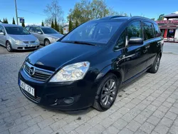 Svart Begagnad 2011 Opel Zafira Minibuss | 49 900 kr