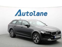Svart Begagnad 2021 Volvo V90 CC Kombi | 309 900 kr (Marknadspris)